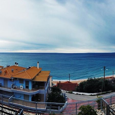 דירות Loutsa By The Sea מראה חיצוני תמונה